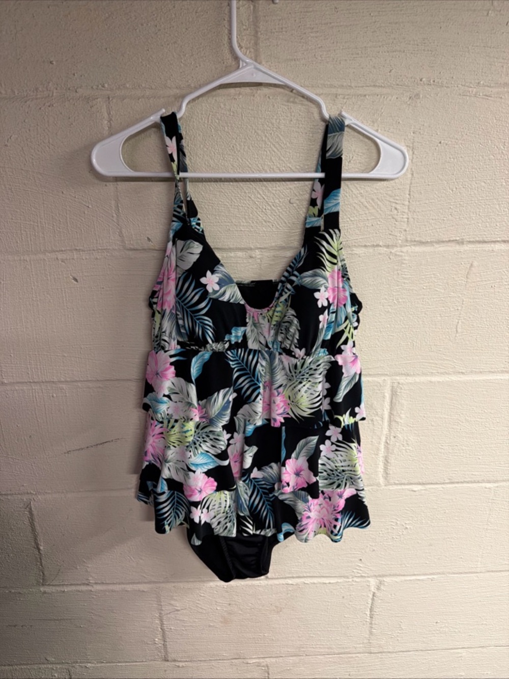 Bal Harbour Swimwear Womens‎ 12 Tropical Floral Ruffle Tiered One Piece Swimsuit